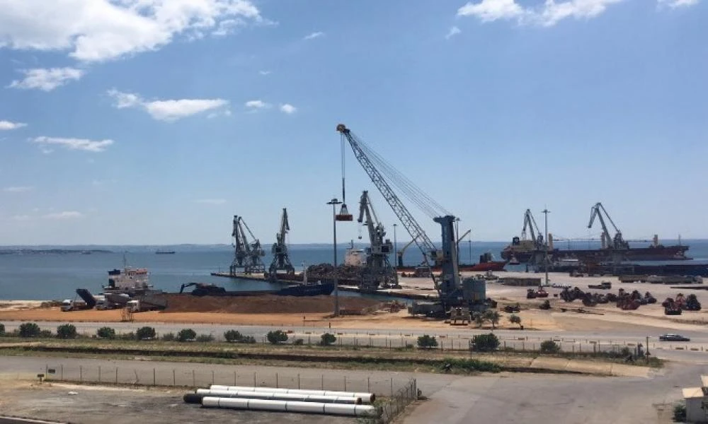 Θεσσαλονίκη: Τραυματισμός ναύτη στο λιμάνι κατά την πρόσδεση δεξαμενόπλοιου